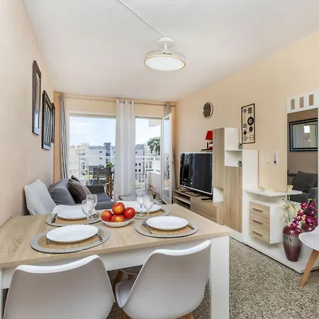 Lejlighed Montcada By Interhome